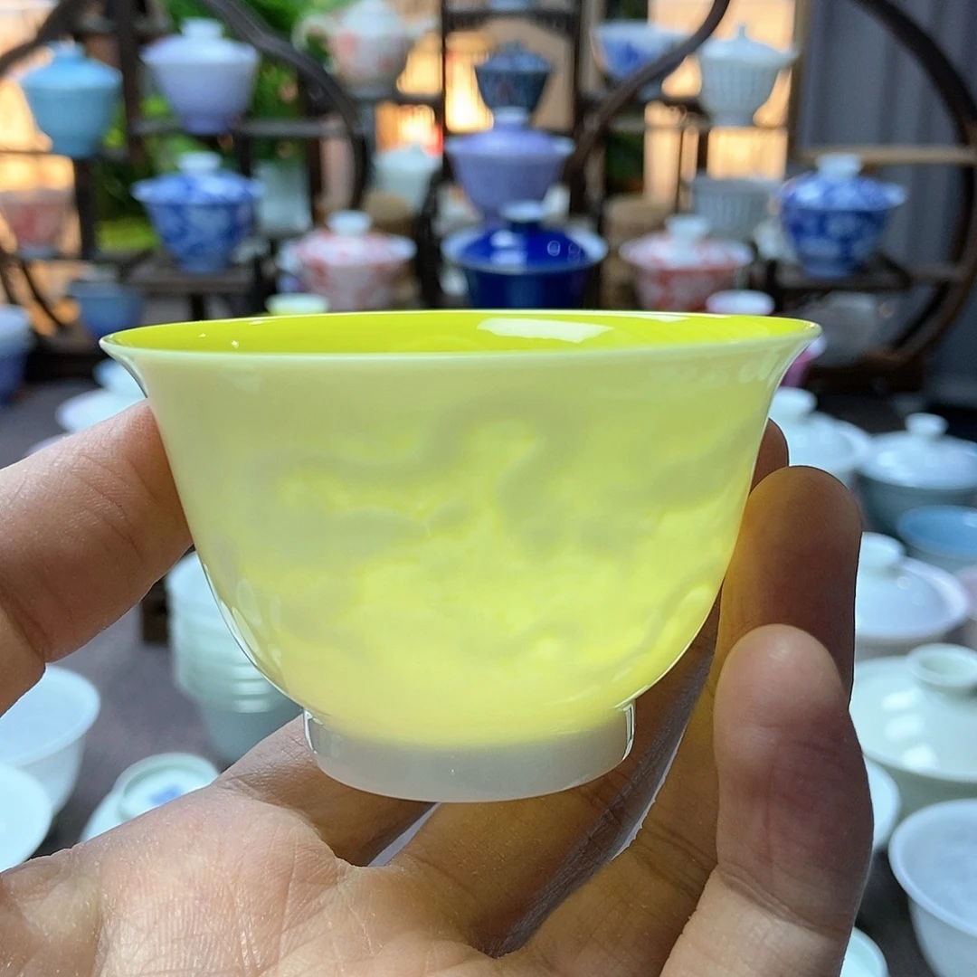 青*微瑕脱胎瓷高温手工超薄胎内模印暗刻四海游龙