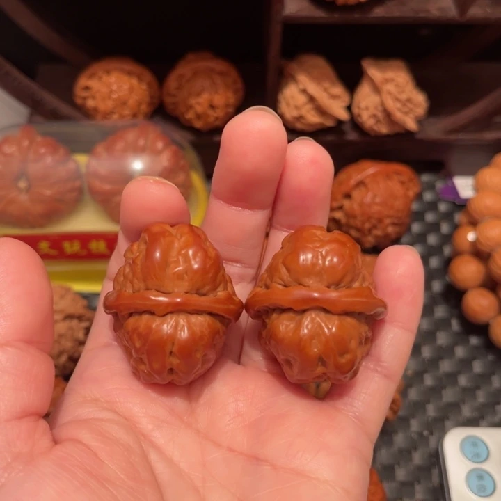 文玩核桃把件蛤蟆头34