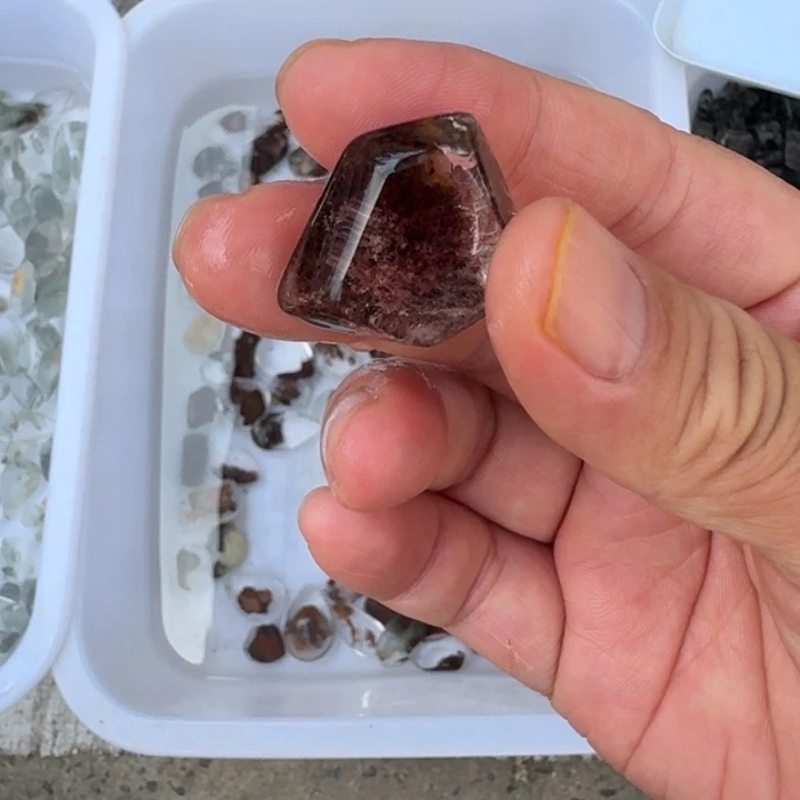 未镶嵌颈饰水晶吊坠