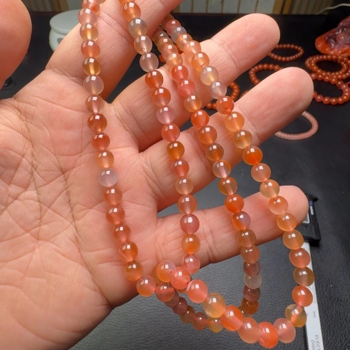 南红玛瑙未镶嵌手链