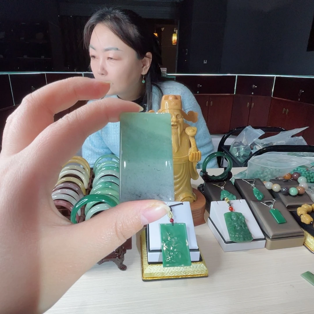 密玉（石英质玉）吊坠未镶嵌