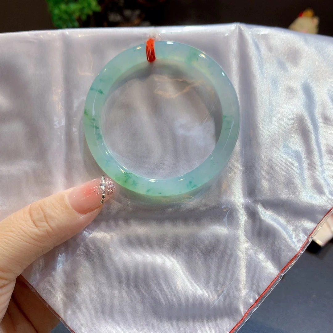 翡翠未镶嵌手镯翡翠手镯