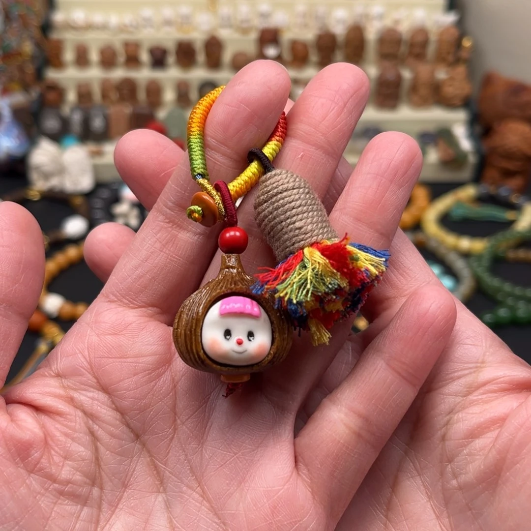 维腊木（绿檀）把件单个把件