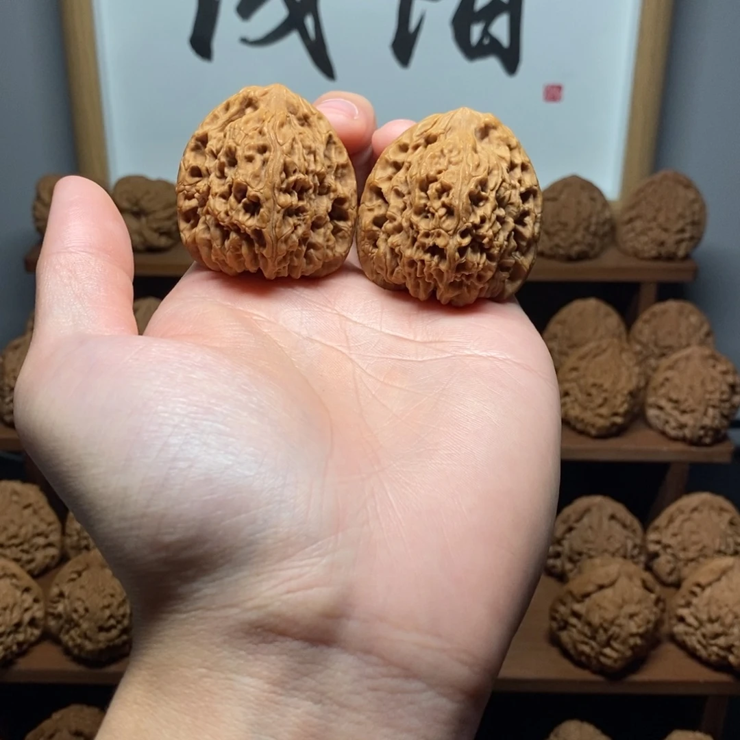 核桃南疆石40尺全品高炮三角