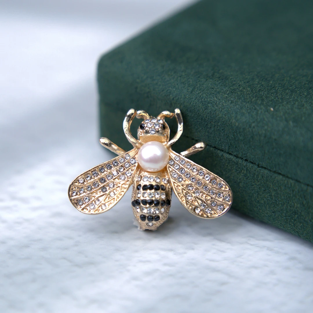【小彤专属】【新粉必抢】淡水珍珠蜜蜂胸针RY81006
