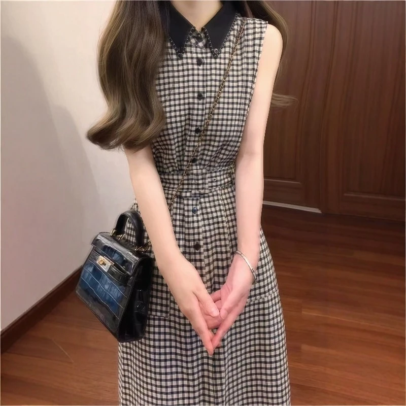 法式气质灰色格子背心连衣裙女夏季新款设计感小众收腰无袖长裙子