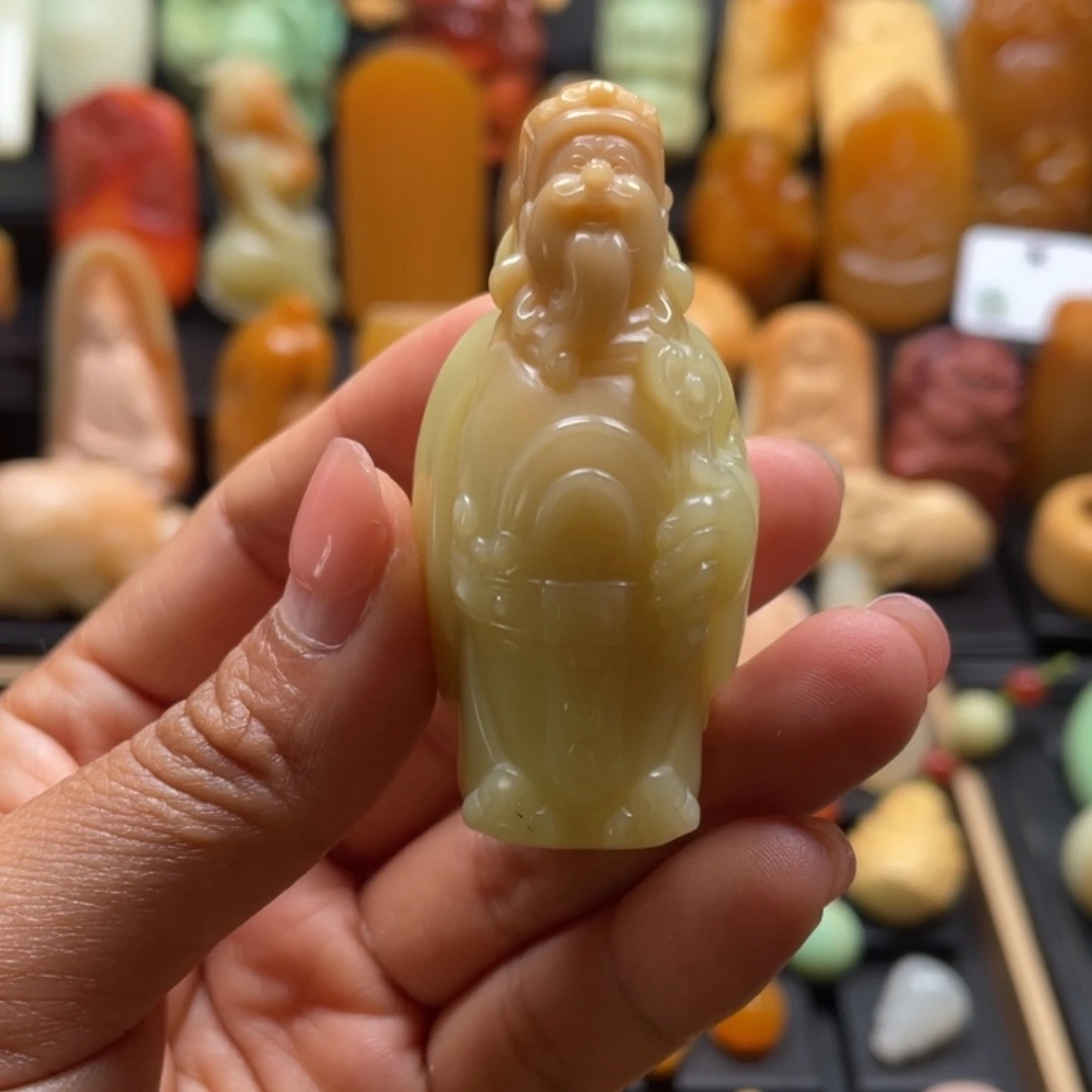 石英质玉（缅黄）未镶嵌颈饰