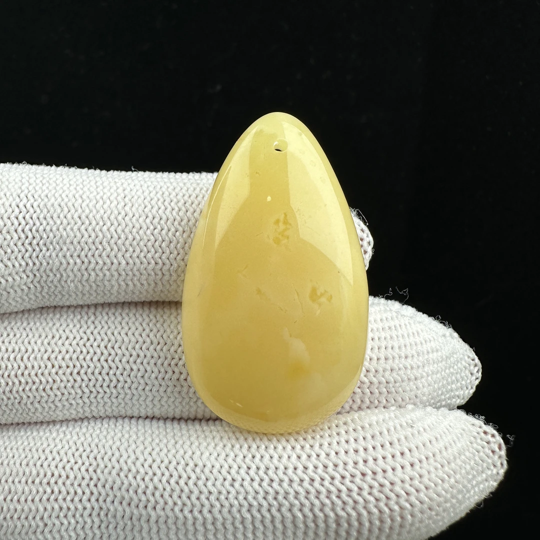 Y1192天然原矿蜜蜡 满蜡飘花水滴牌 21*38*8mm抖音基地质检发货