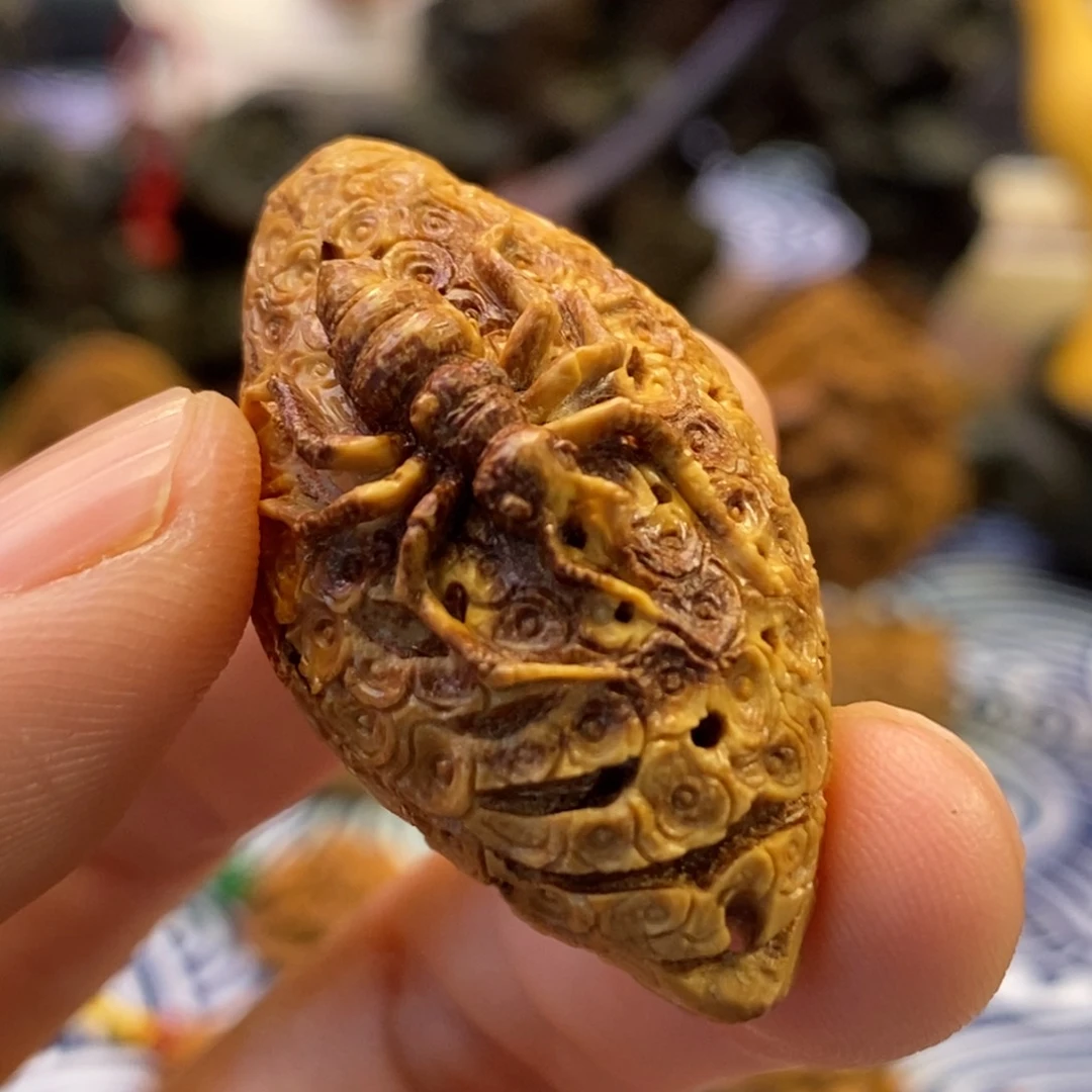 潍坊核雕桃核雕刻蚂蚁