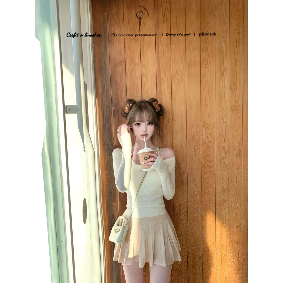 【少女心事】2025秋季韩系甜美假两件荡领针织上衣配显瘦短裙两件套