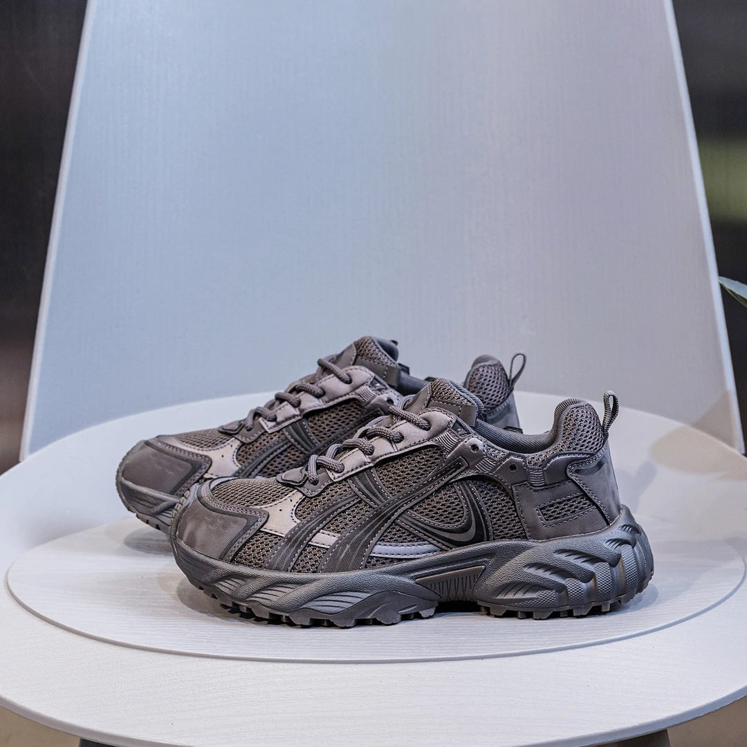 老爹鞋女2025年秋季新款百搭运动鞋时尚增高透气轻便网面跑步单鞋