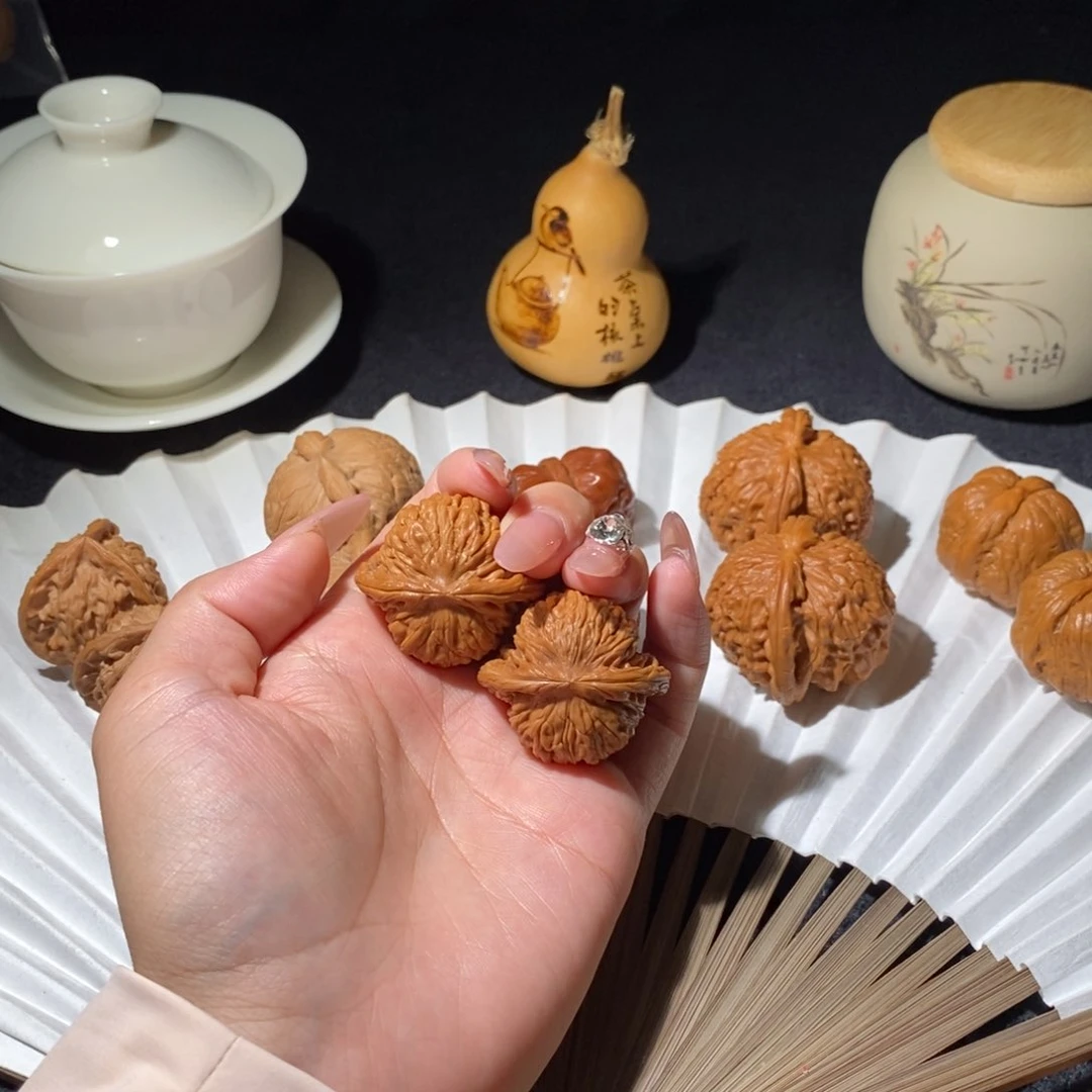 文玩核桃吊坠汉高楼35