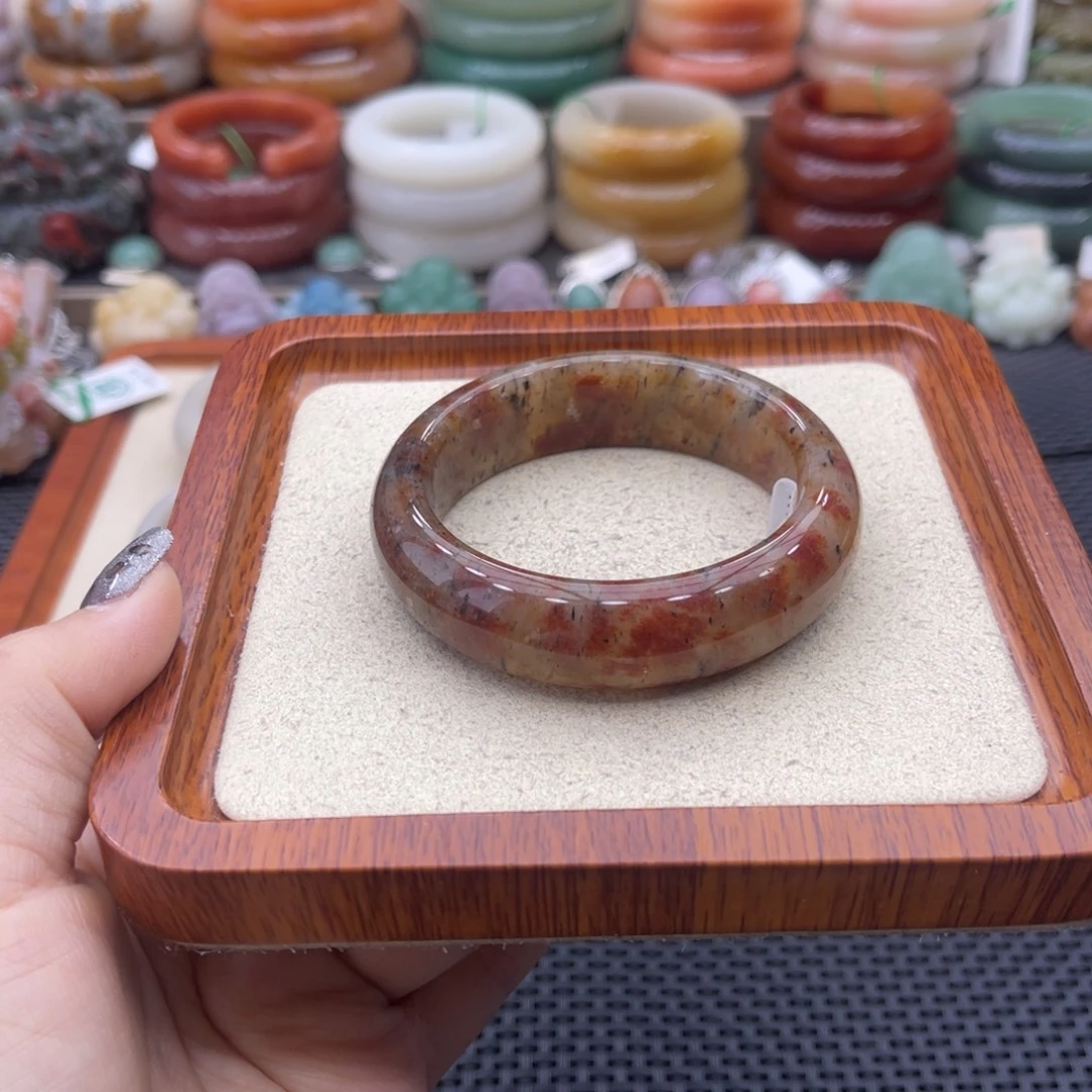 石英质玉未镶嵌手镯