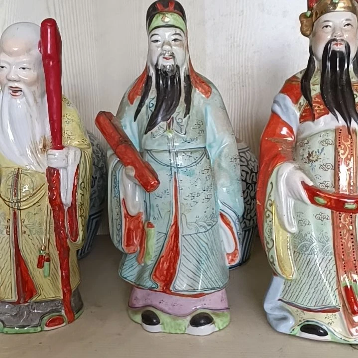 初***见摆件粉彩陶瓷摆件青花陶瓷摆件青花陶瓷摆件