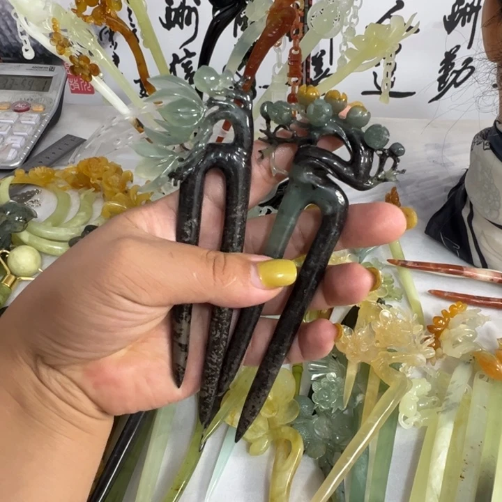 *****定制蛇纹石玉毛货发饰