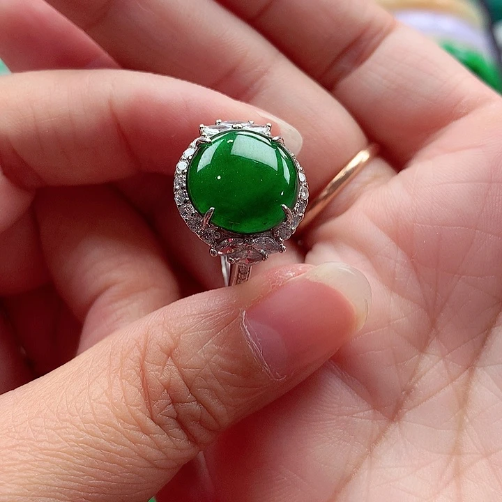 翡翠银S925镶嵌颈饰翡翠