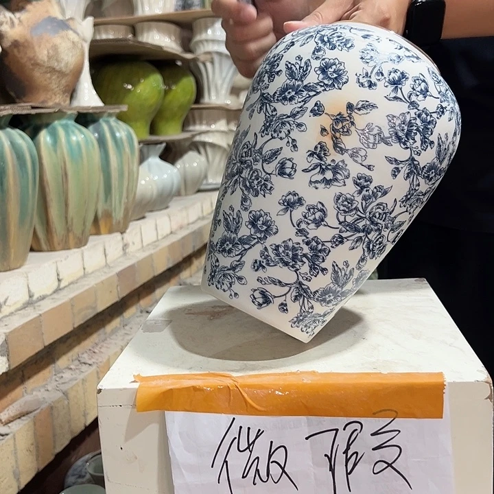 景德镇陶瓷花瓶微瑕介意勿拍