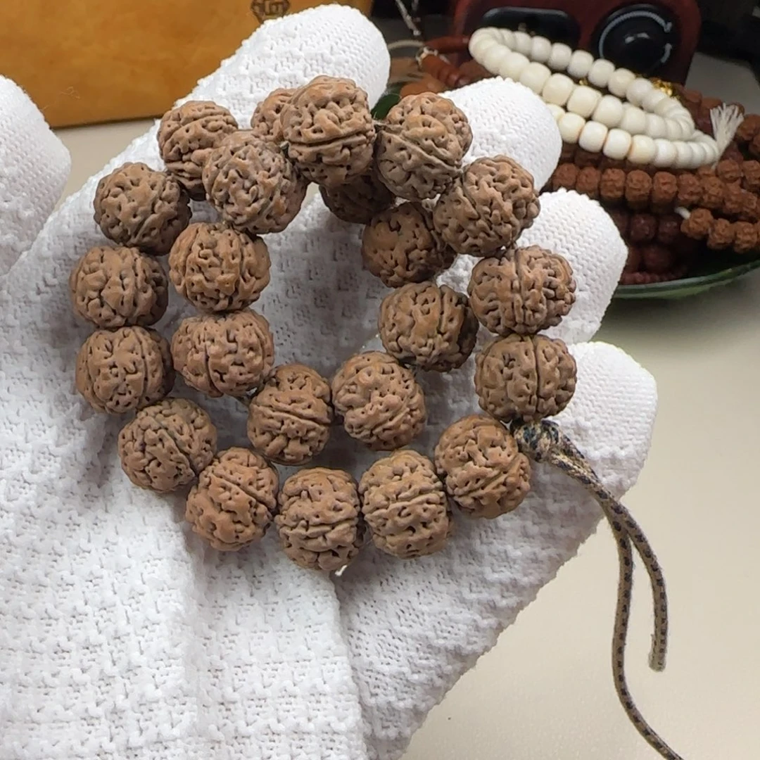 金刚菩提吊坠独家铁骨梅花