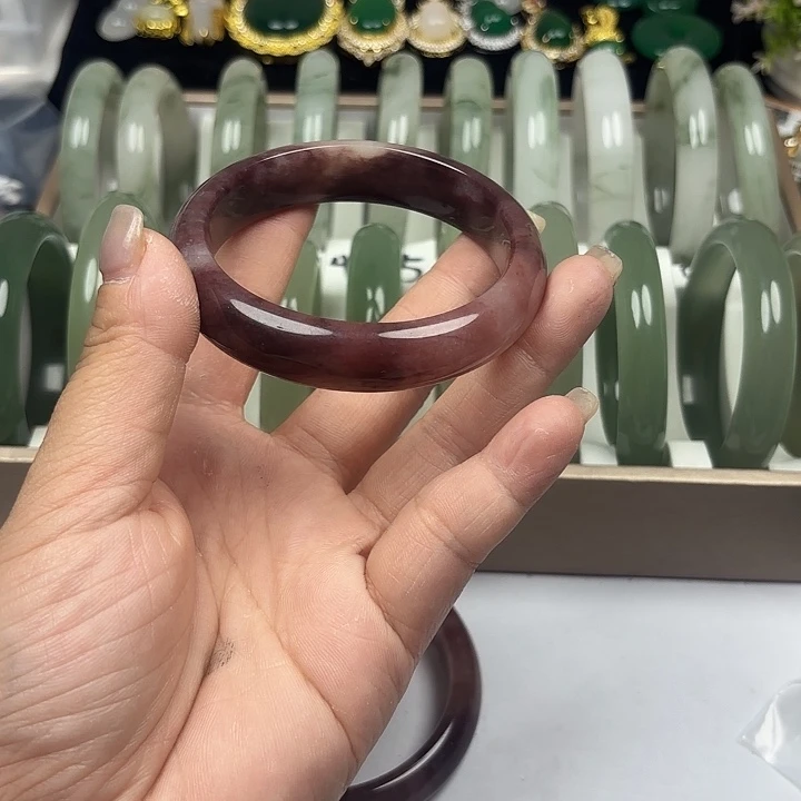 石英岩玉未镶嵌手镯