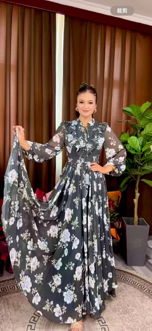 25年显瘦时尚连衣裙