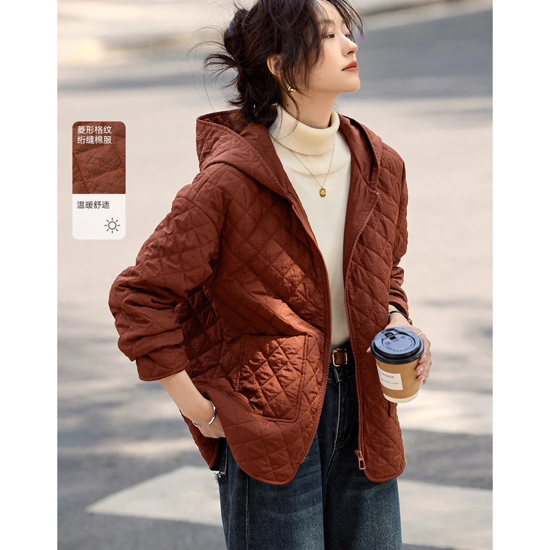 沫晗依美休闲松弛连帽棉服2025冬季新款菱形小方格廓形时髦外套女