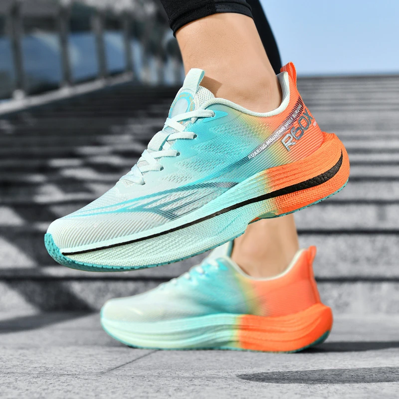 2025新款特大码男鞋45轻薄透气网面运动鞋46加宽加肥47跑步潮鞋48