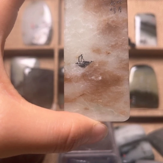 独山玉未镶嵌颈饰