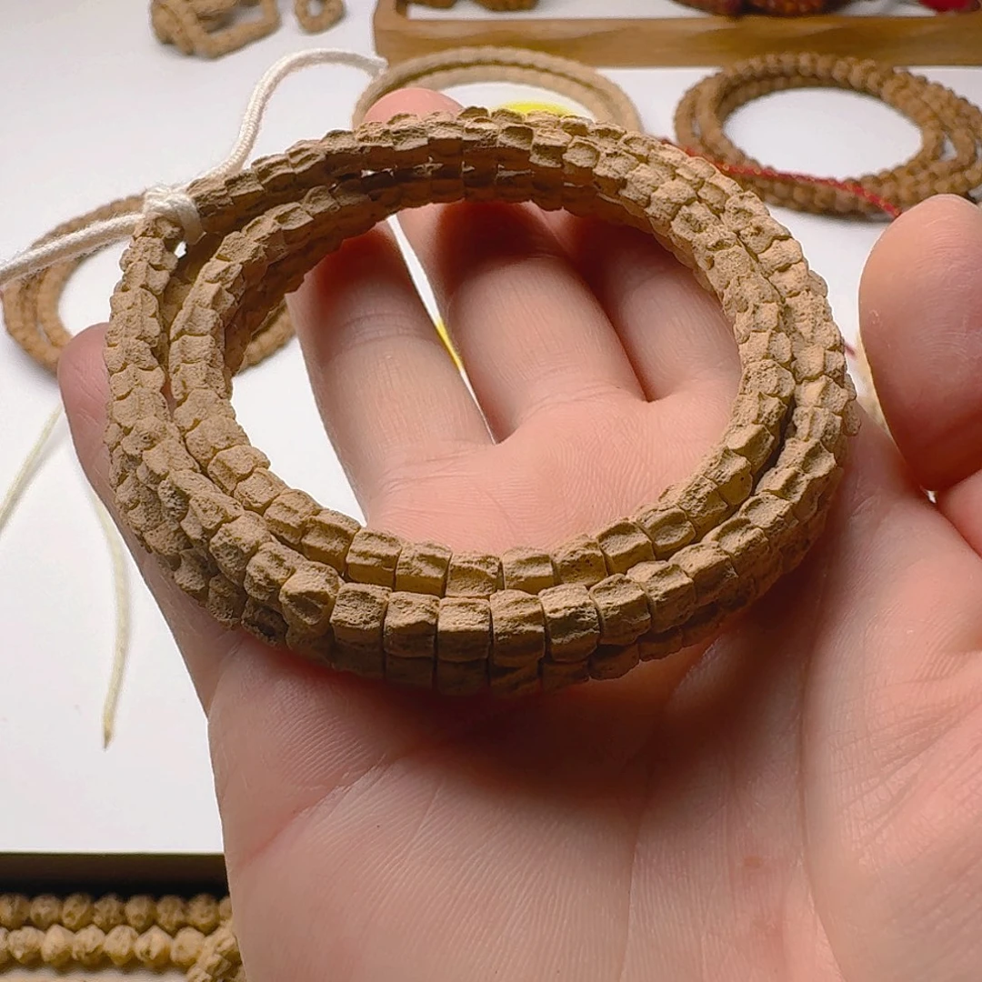 柏香籽/百香籽吊坠B*