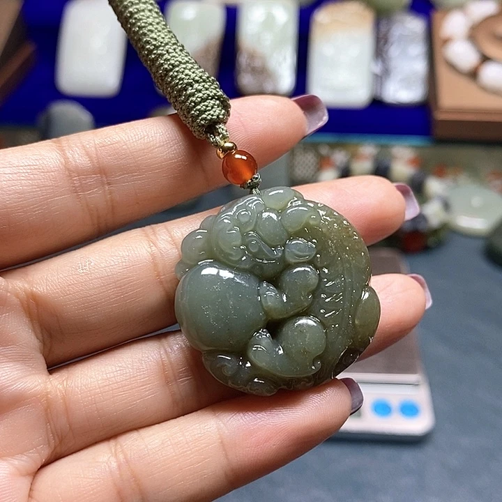 未镶嵌和田玉挂件