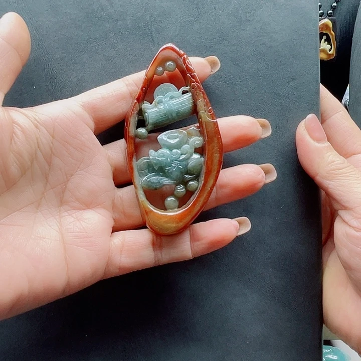 b***1翡翠未镶嵌颈饰666