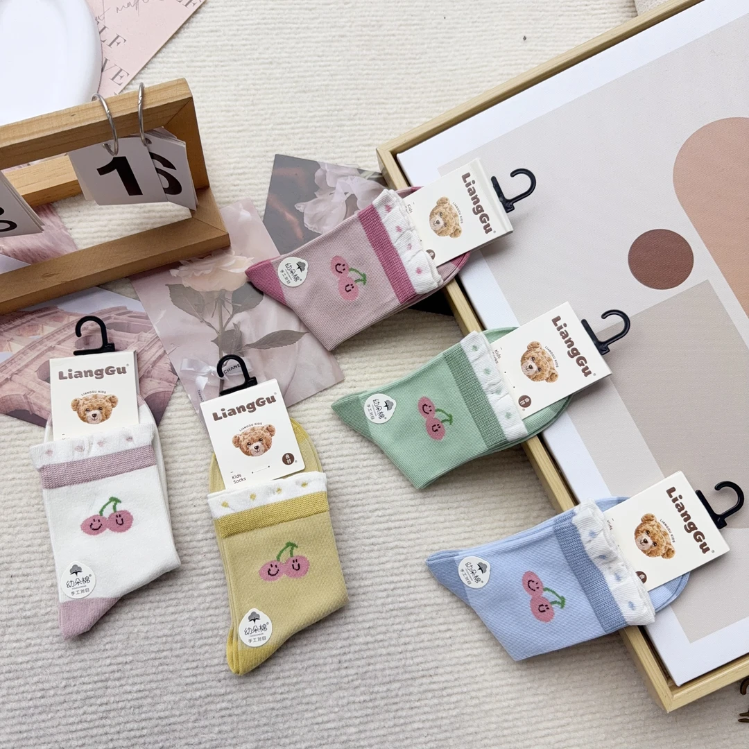 LD711-2G  五双女宝休闲樱桃卡通少女简约儿童袜WG