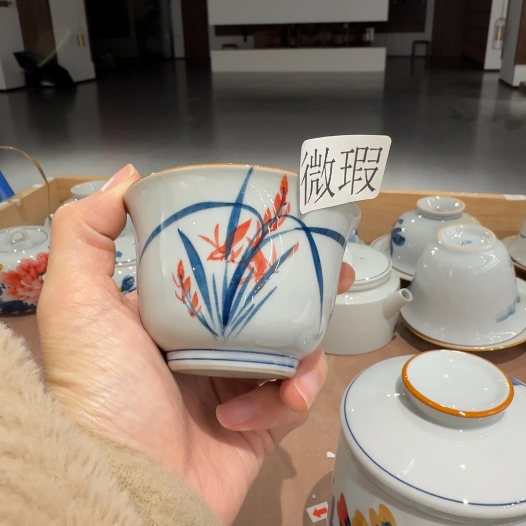 釉下手绘茶具微瑕