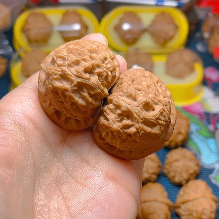 文玩核桃吊坠宫灯