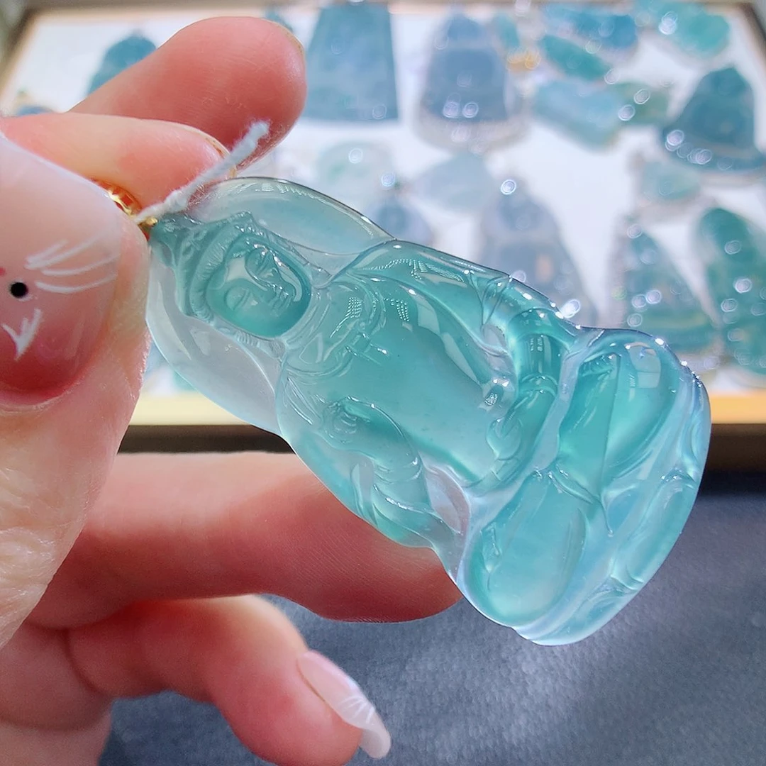 翡翠颈饰18K金镶嵌翡翠