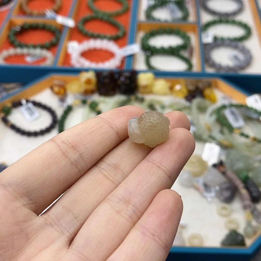 和田玉未镶嵌吊坠(不含链)w36糖小羊