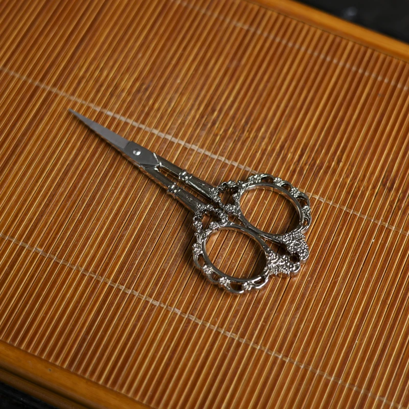 【小田甄陶】银色剪刀（Q7897）