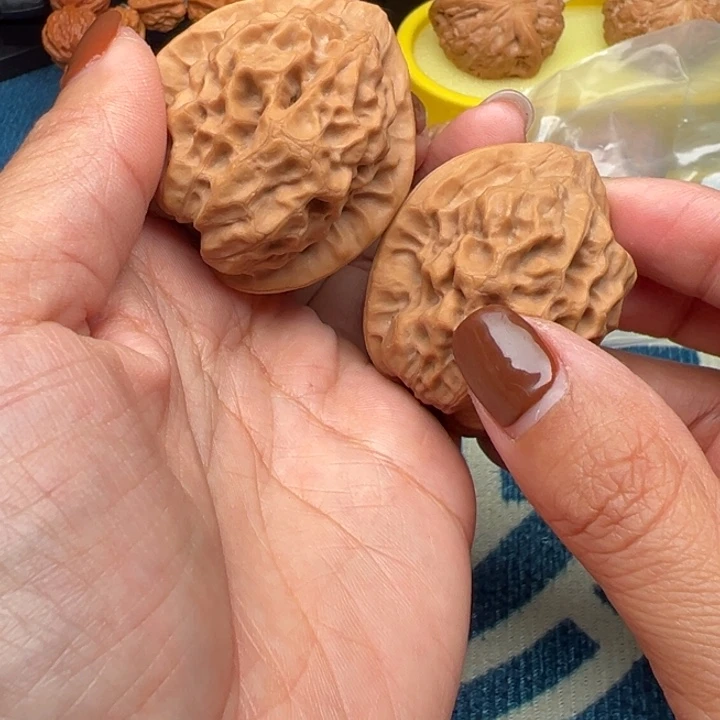 桃核吊坠文玩核桃蛤蟆眼