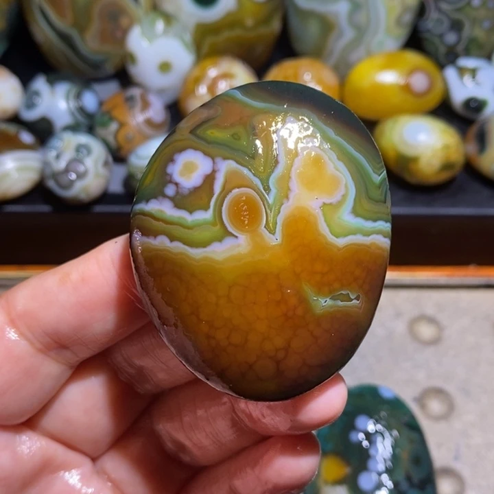 未镶嵌玛瑙/玉髓珠宝半成品84
