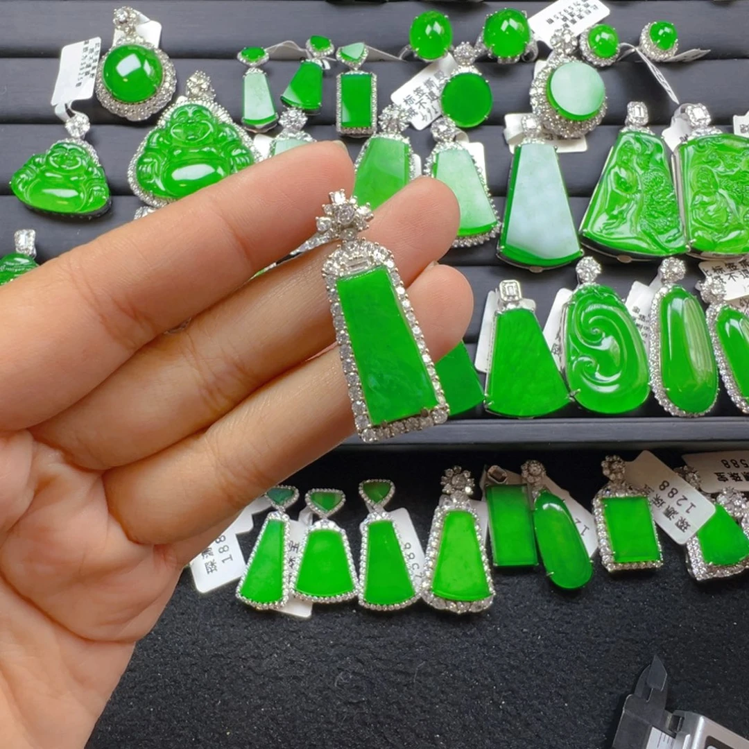 翡翠银S925镶嵌颈饰