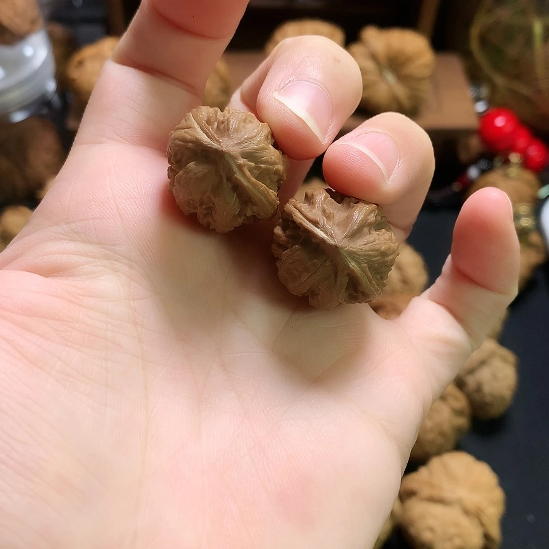 文玩核桃把件小霸王龙手捻