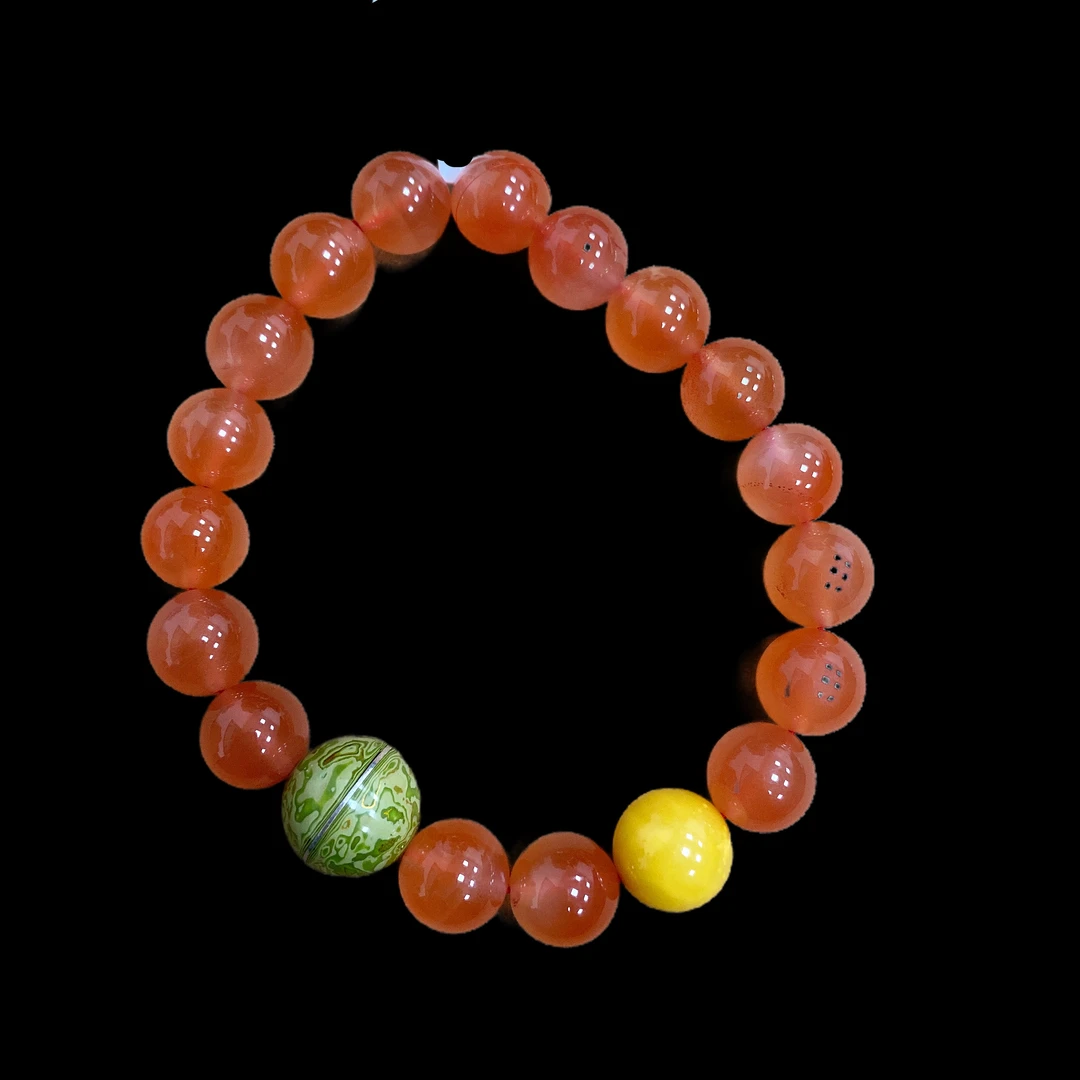 V8231南红手串孤品