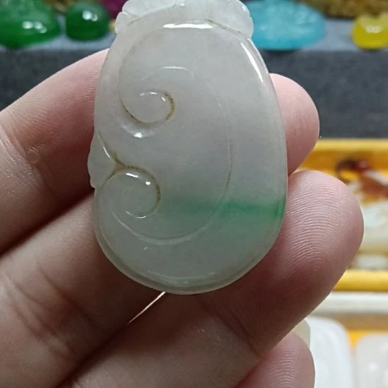 翡翠未镶嵌挂件翡翠