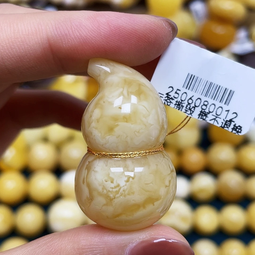 d***.未镶嵌琥珀珠宝奇石40.0*23.3mm.葫芦