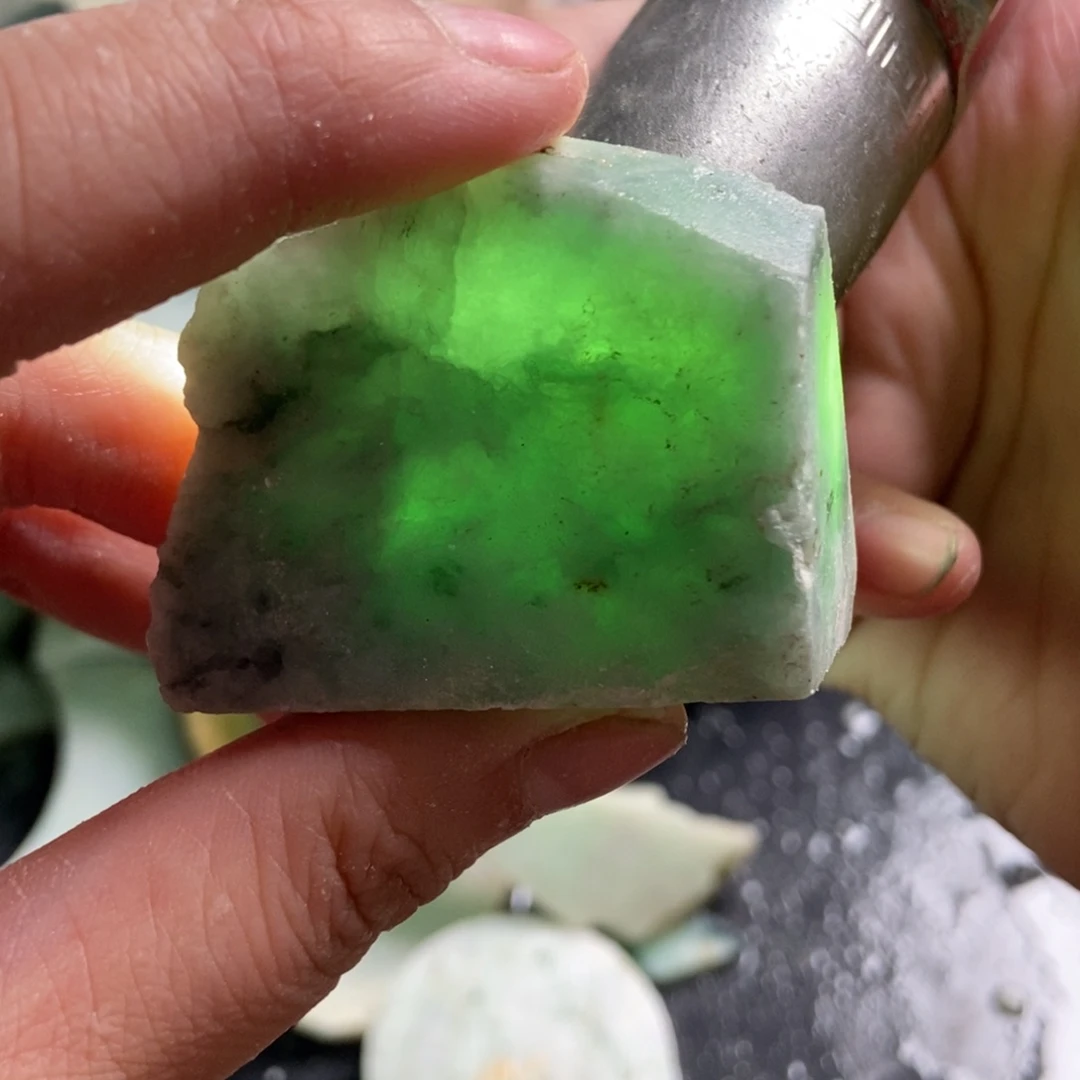 翡翠未镶嵌挂件天然翡翠