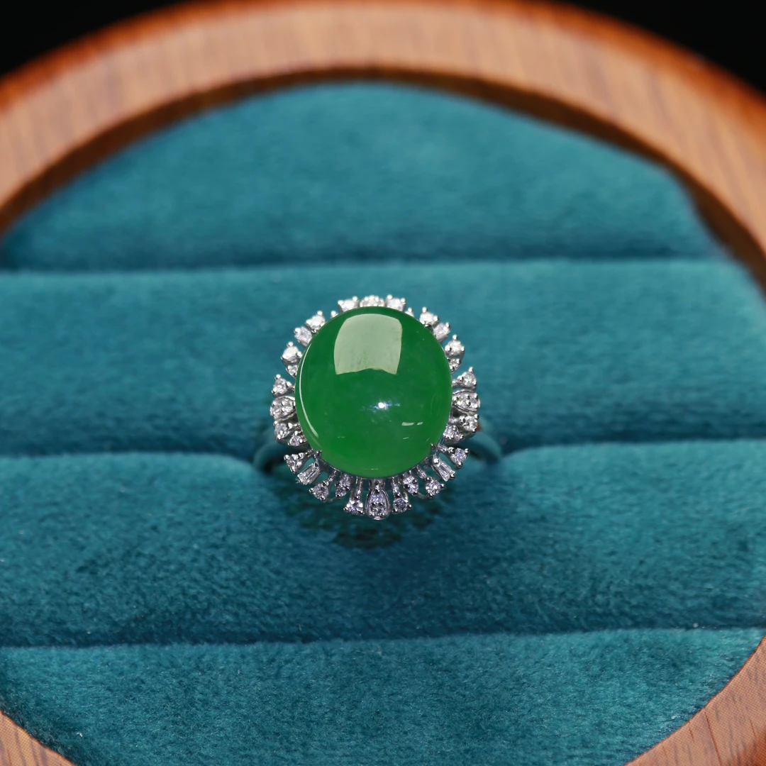 44天然缅甸翡翠A货18k湖水绿戒指/900266/保利厦门拍卖