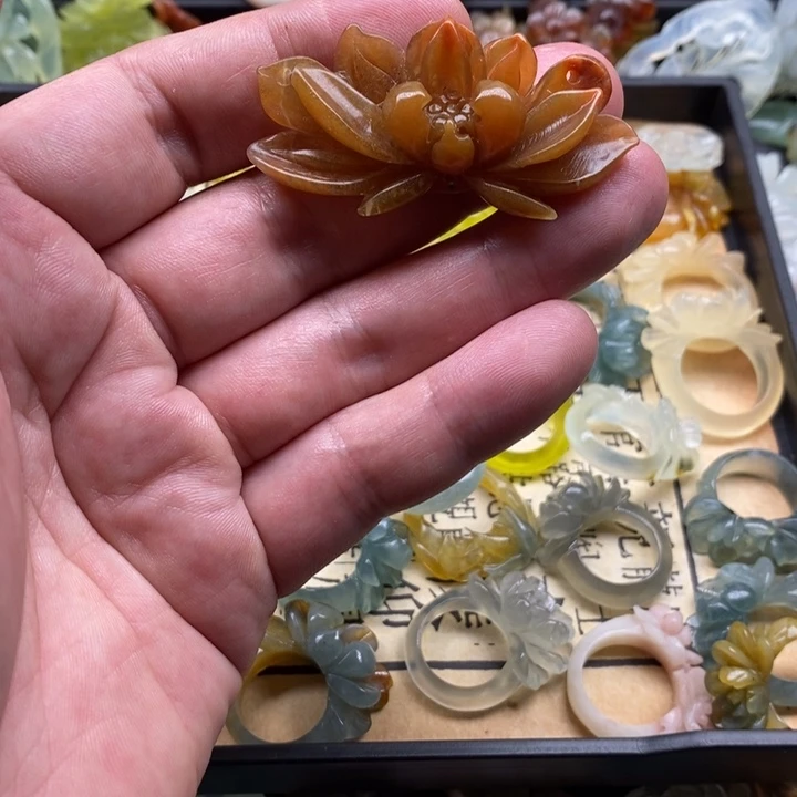 蛇纹石玉合金颈饰