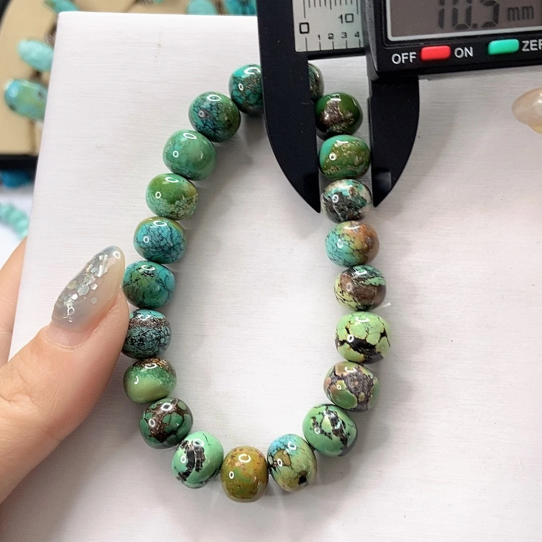 依***M绿松石未镶嵌珠宝奇石