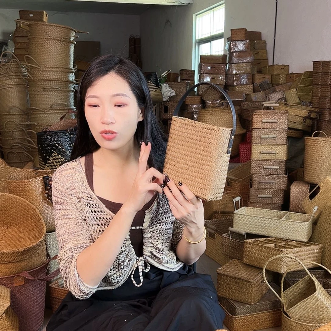 草编草编包/草编收纳盒带瑕疵