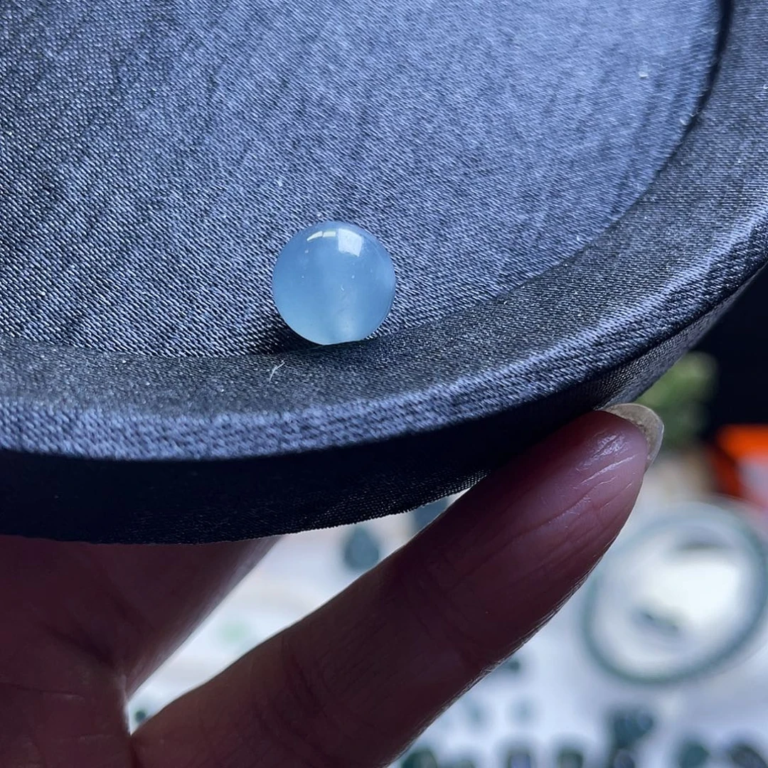 翡翠散珠天然A货翡翠卡9.8圆珠一颗