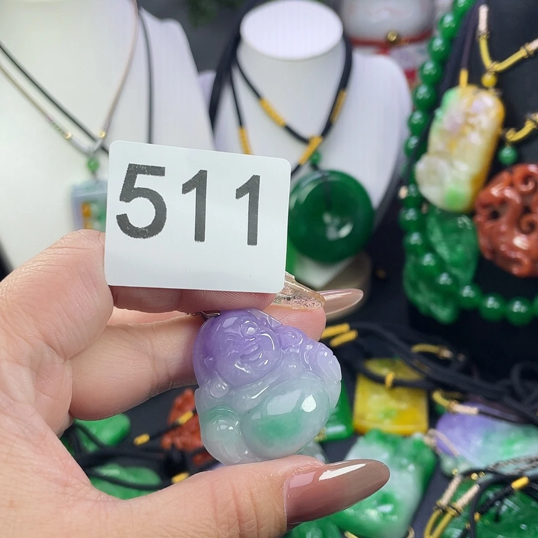 翡翠未镶嵌吊坠(赠链)